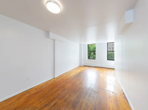 harlen house - bedroom